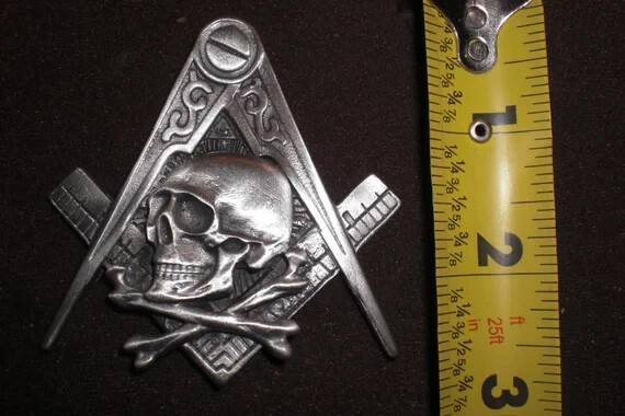 Masonic pewter pin